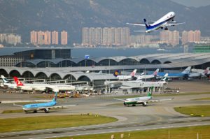 Грузооборот аэропорта Гонконг увеличился в августе на 2.4%